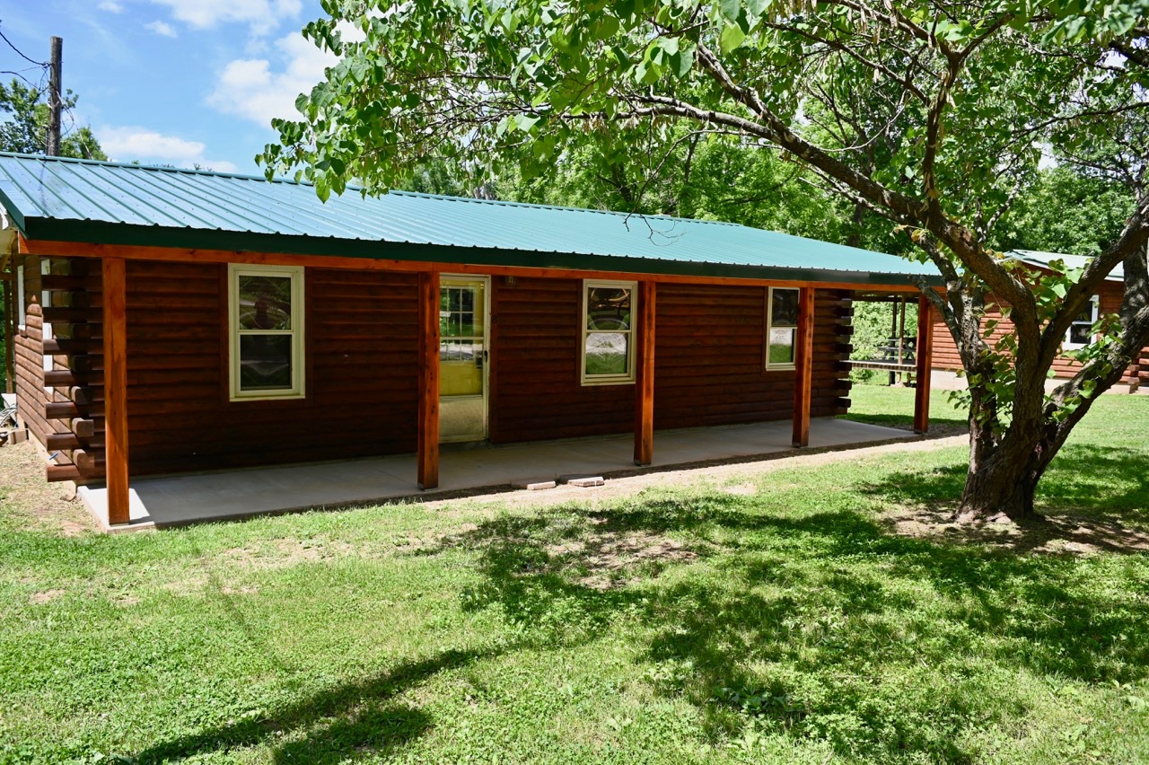 3 Bedroom Cabin (Cabin 8)