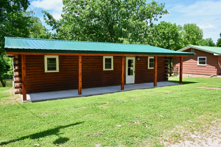 Elk River Cabin Rentals Near Pineville and Noel, MO Lazy Days