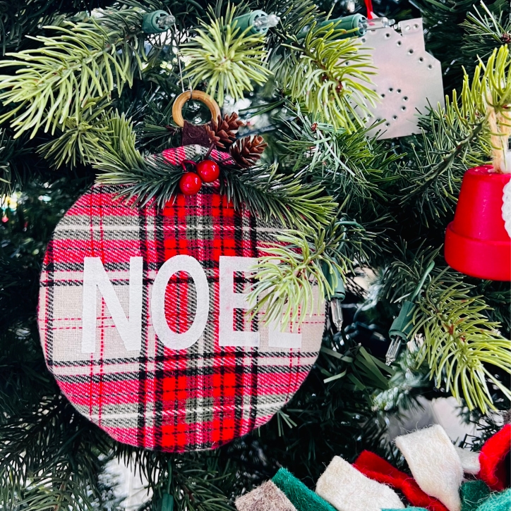 A “Christmas Connection” From the Small Ozark Town of Noel, Missouri